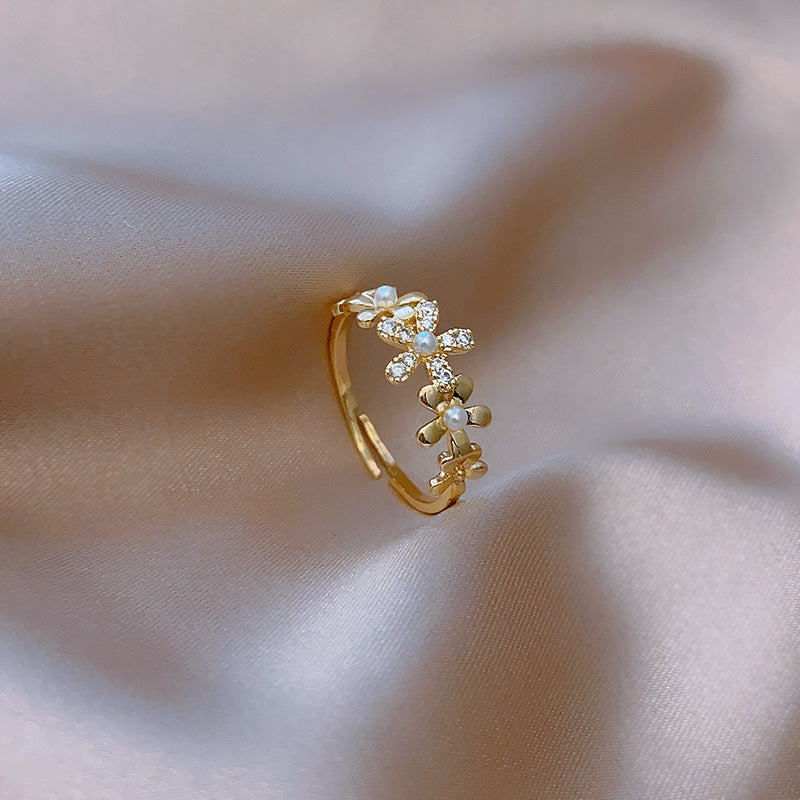 La Étoile Fleur Ring