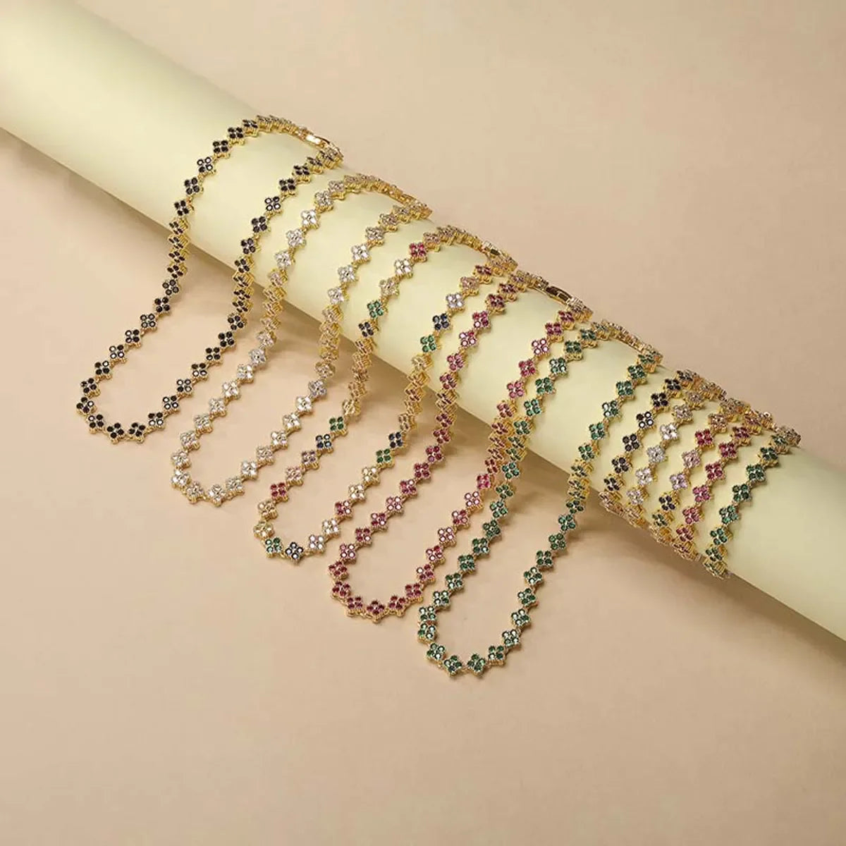 Casual Elegant Simple Style Four Leaf Clover Flower Copper 18K Gold Plated Zircon Bracelets Necklace in Bulk