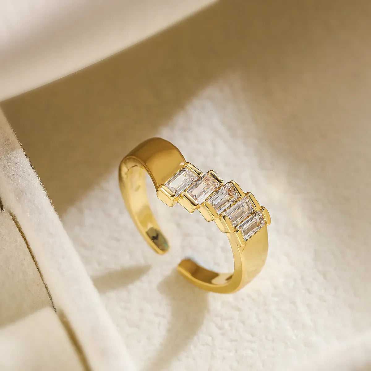 Simple Style Geometric Copper Plating Inlay Zircon 18K Gold Plated Open Rings