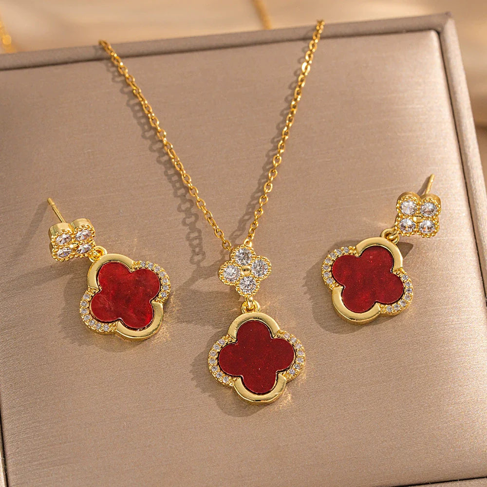 Necklace & Earring Clover Set