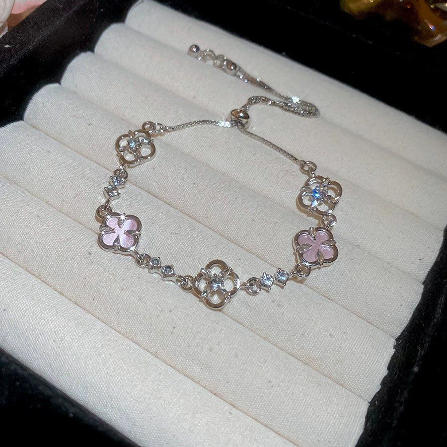 La Étoile Diamond Clover Bracelet