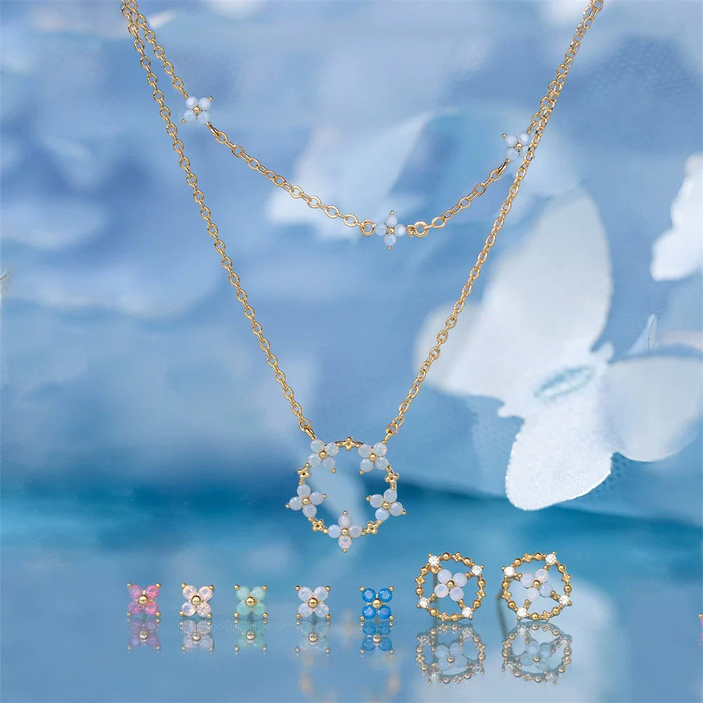 Women'S Sweet Style Blue Flower Brass Necklace with Zircon Treatment and Regular Chain